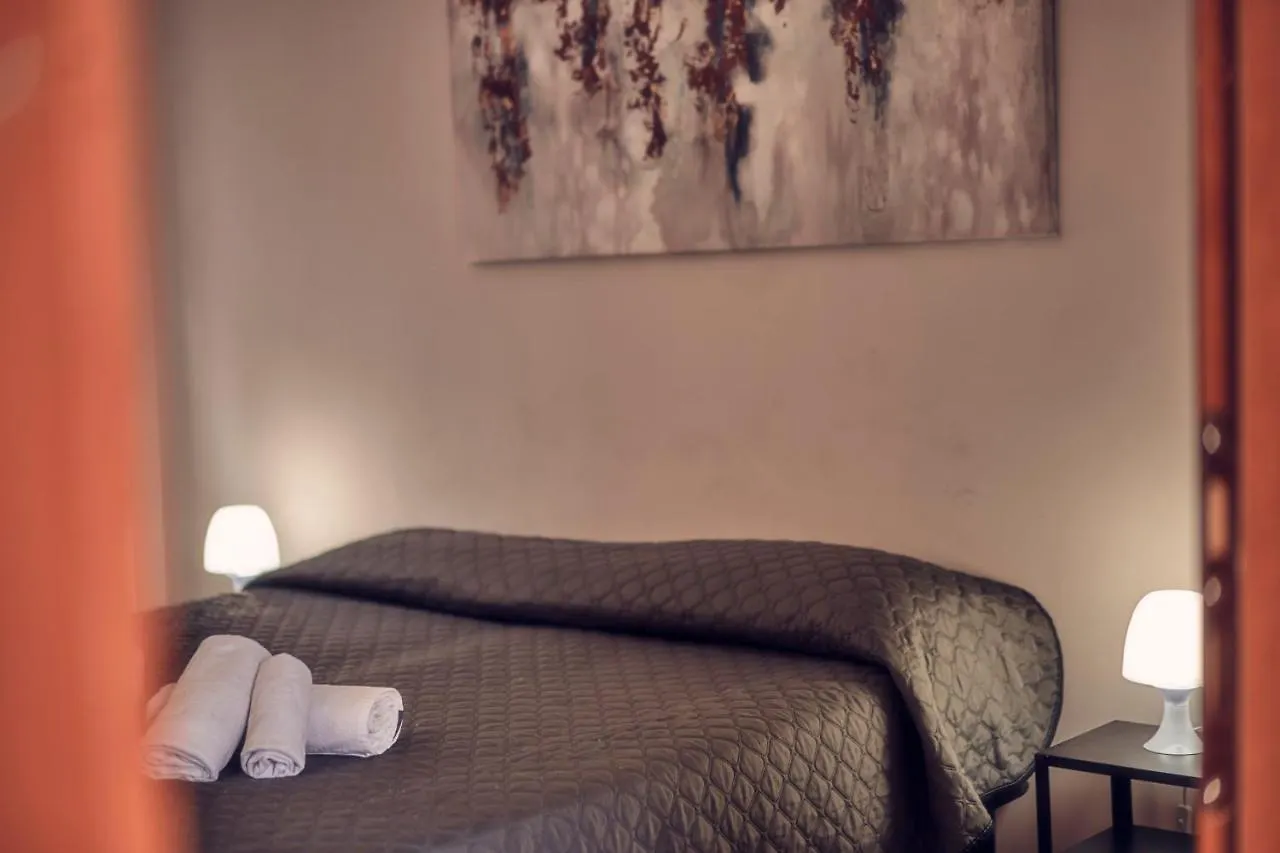 Travelershome Ciampino 170 Station Street Bed & Breakfast
