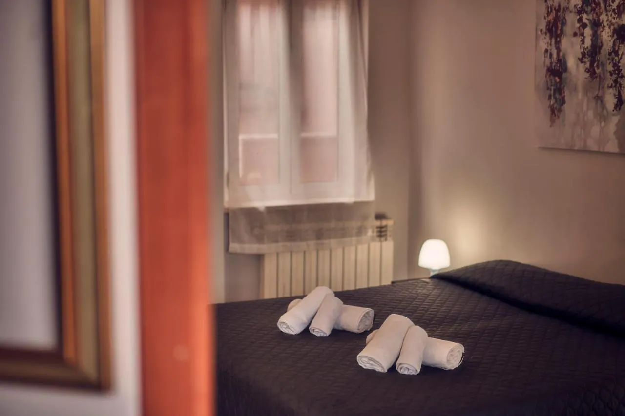 Bed & Breakfast Travelershome Ciampino 170 Station Street