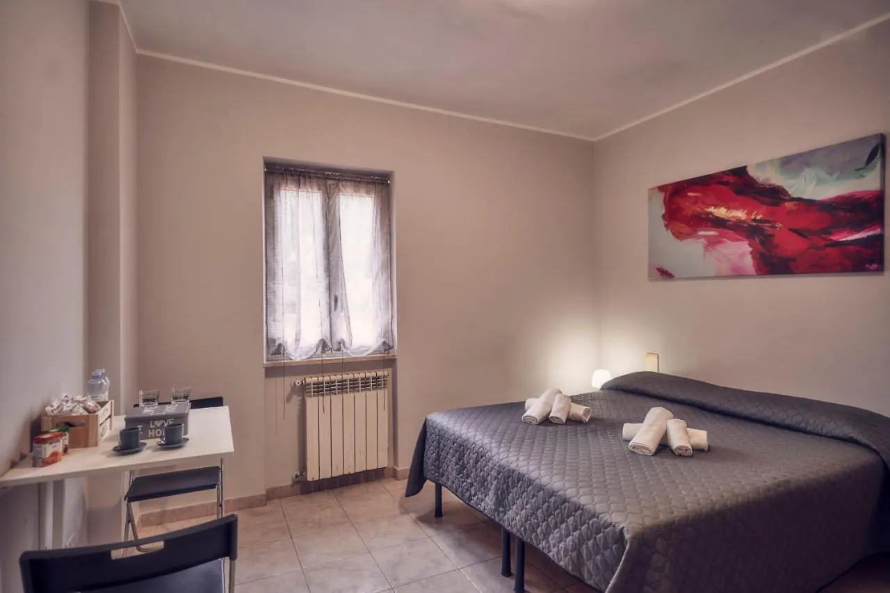 Bed & Breakfast Travelershome Ciampino 170 Station Street