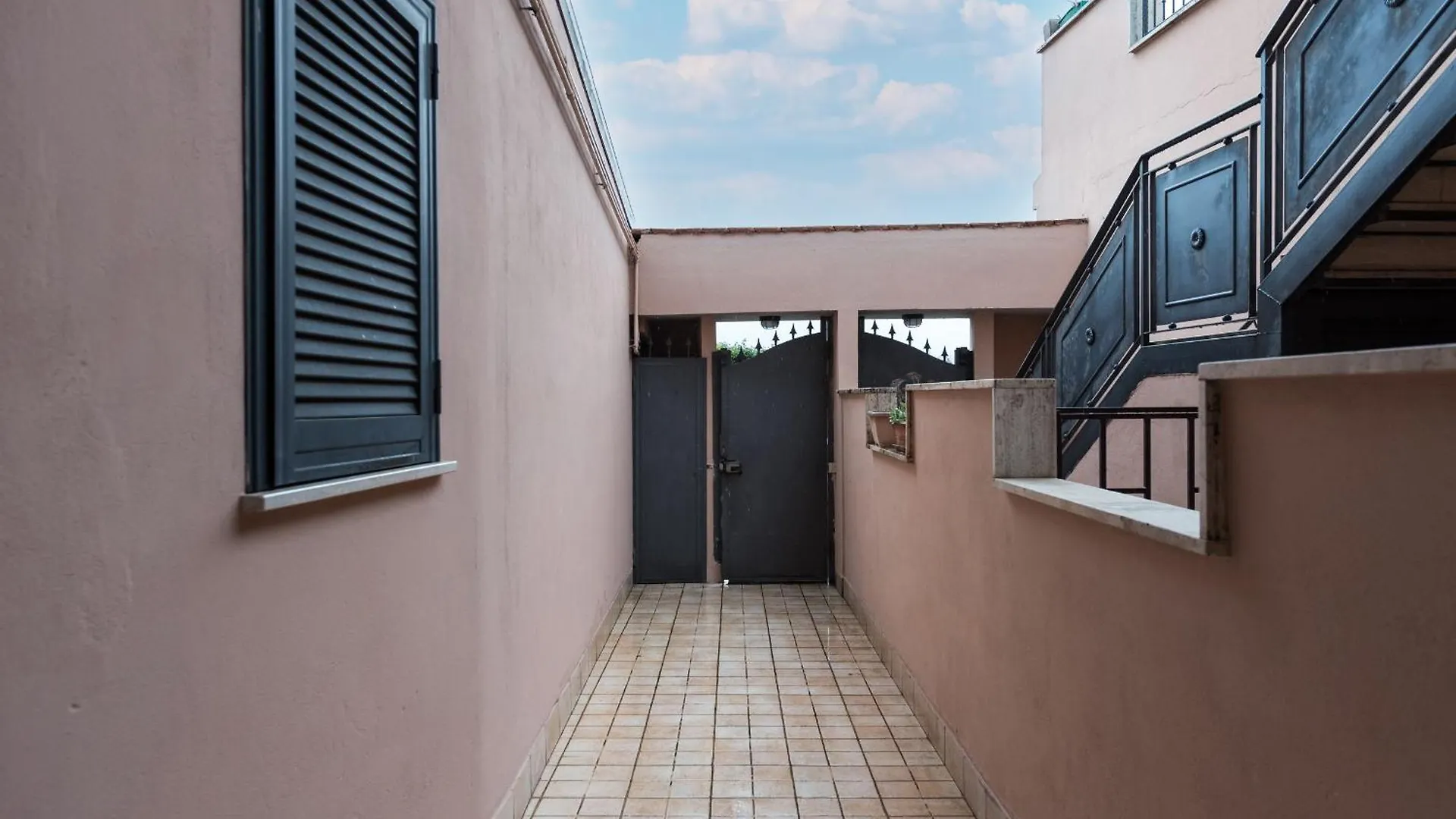 Bed & Breakfast Travelershome Ciampino 170 Station Street Italia