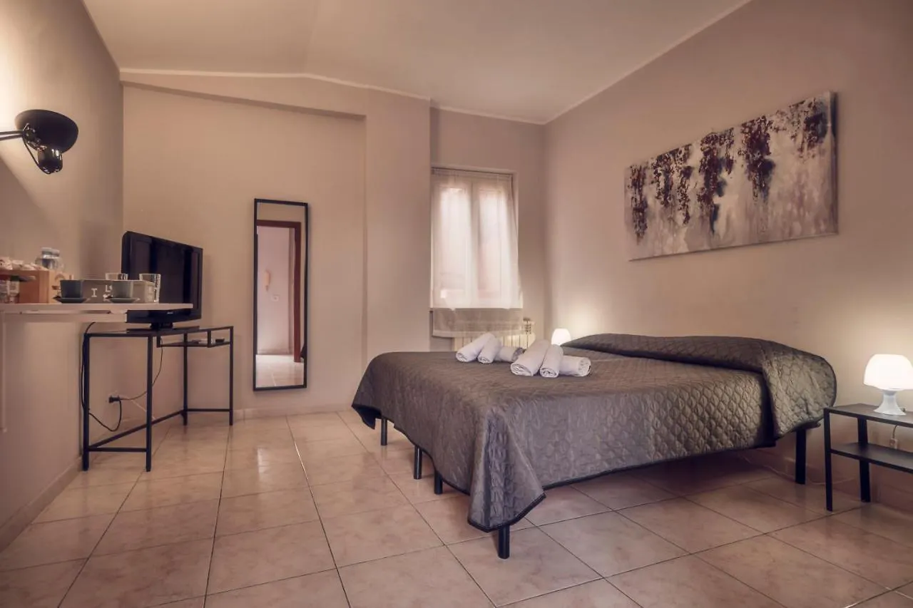 Travelershome Ciampino 170 Station Street Bed & Breakfast